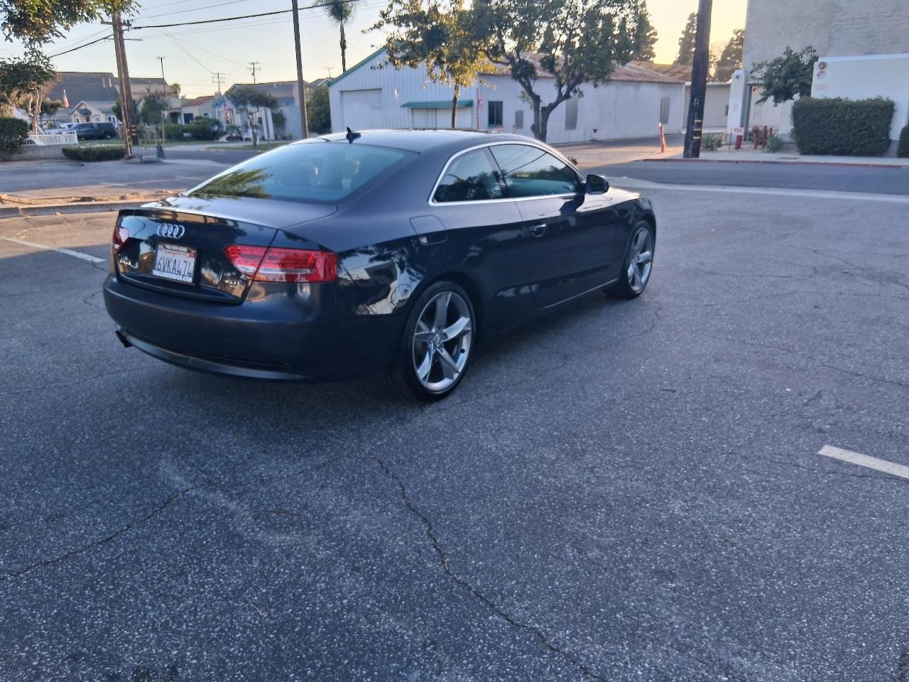 Audi A5 Coupe 2.0T quattro Tiptronic 2012