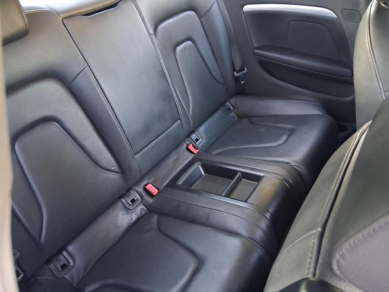 Audi A5 Coupe 2.0T quattro Tiptronic 2012