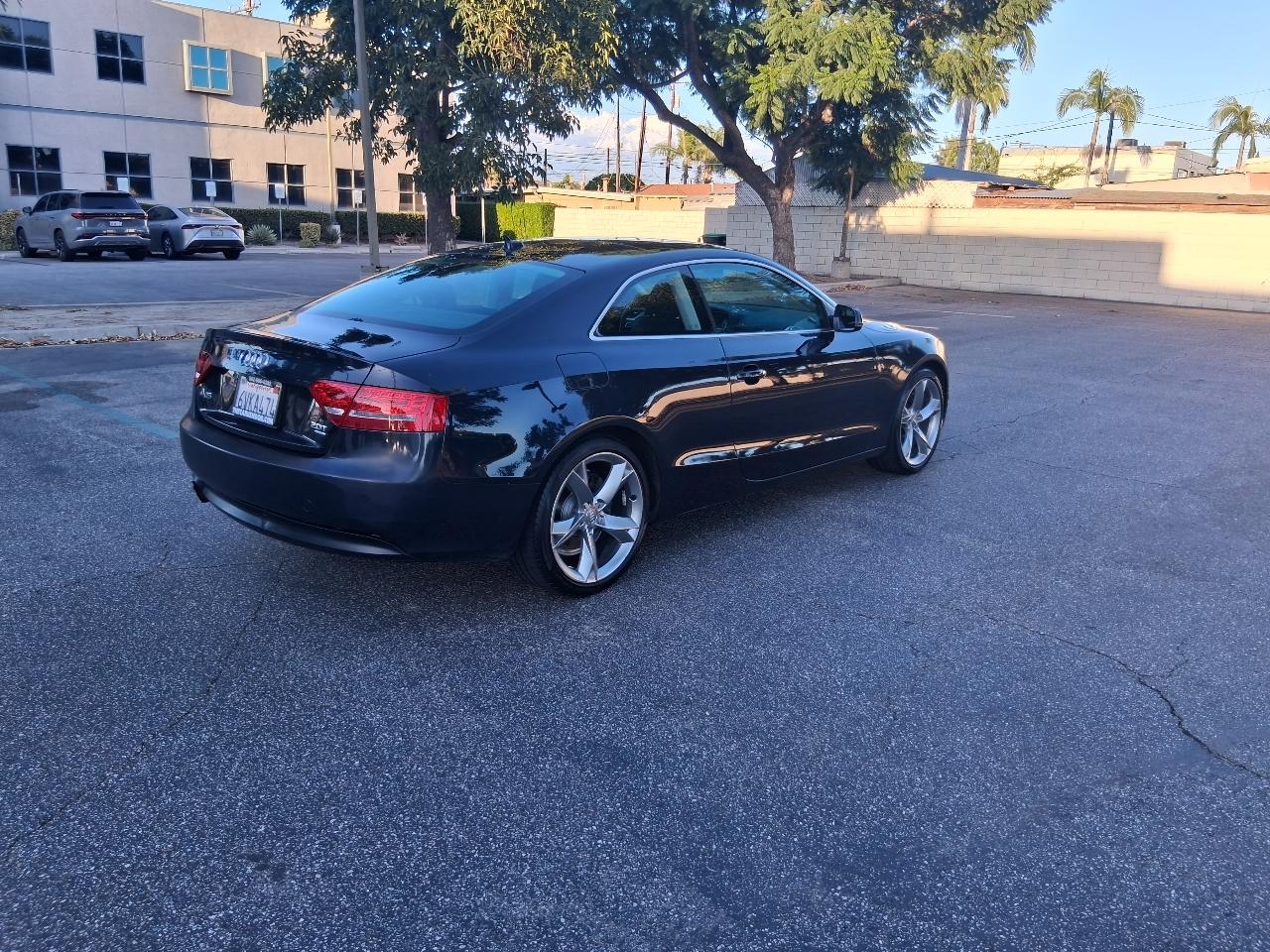 Audi A5 Coupe 2.0T quattro Tiptronic 2012