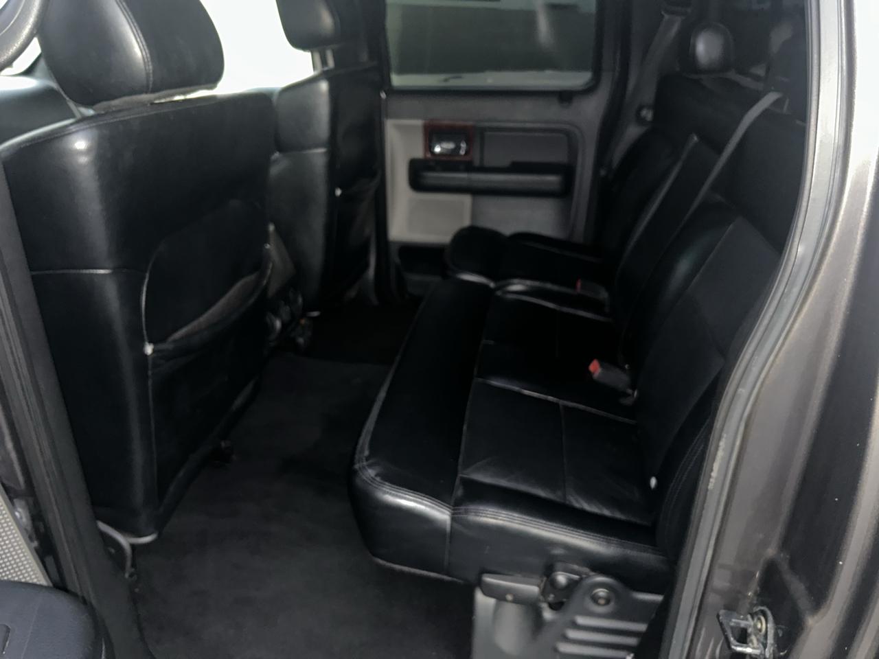 Ford F-150 Lariat SuperCrew 2WD 2005