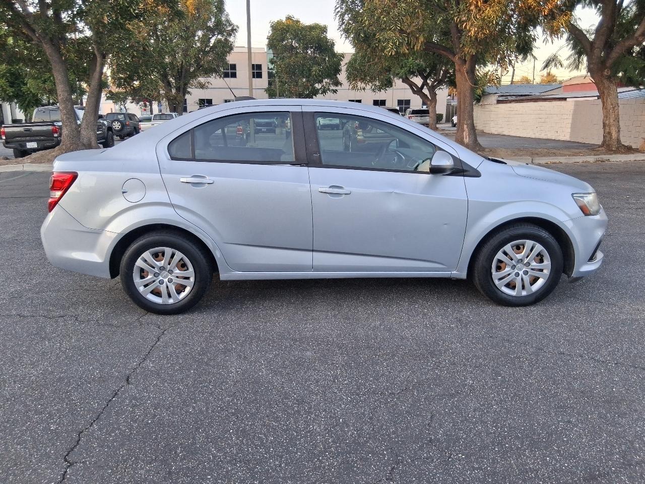 Chevrolet Sonic LS 4D Sedan 2017