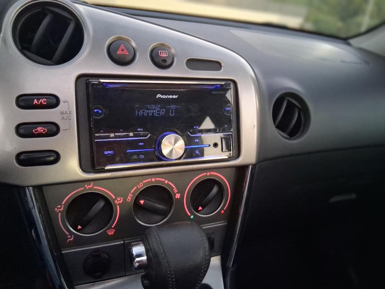 Toyota Matrix XR 2004