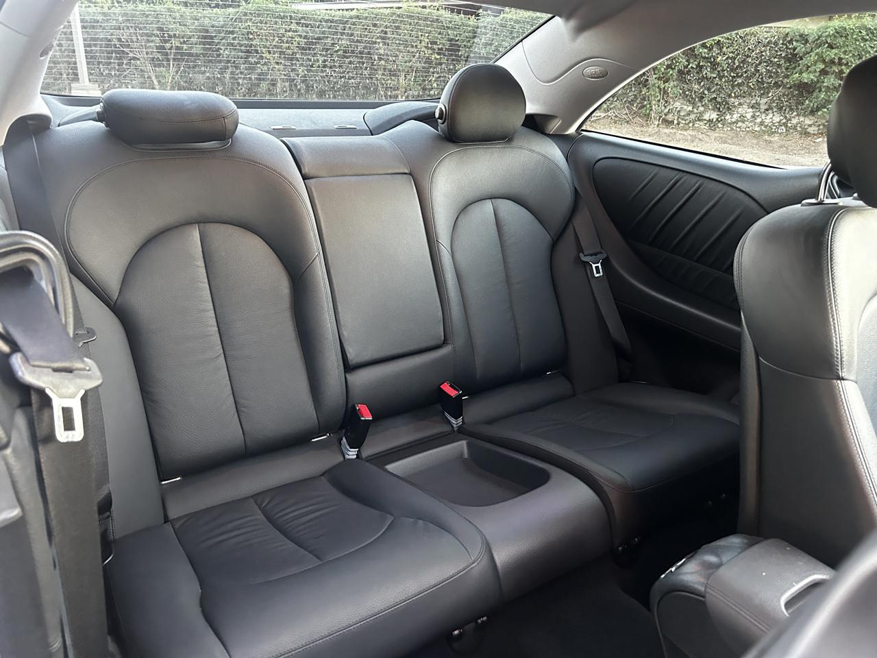 Mercedes-Benz CLK-Class CLK350 Coupe 2006