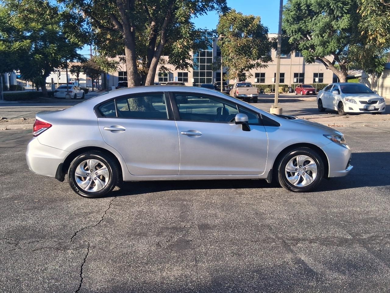 Honda Civic LX sedan 2014