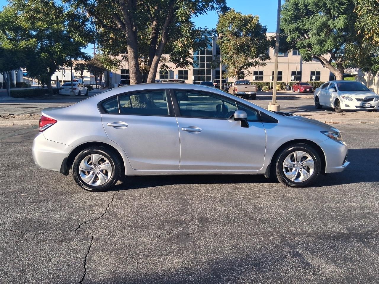 Honda Civic LX sedan 2014