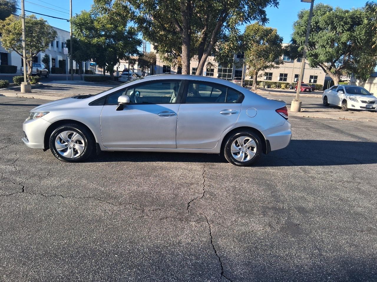 Honda Civic LX sedan 2014