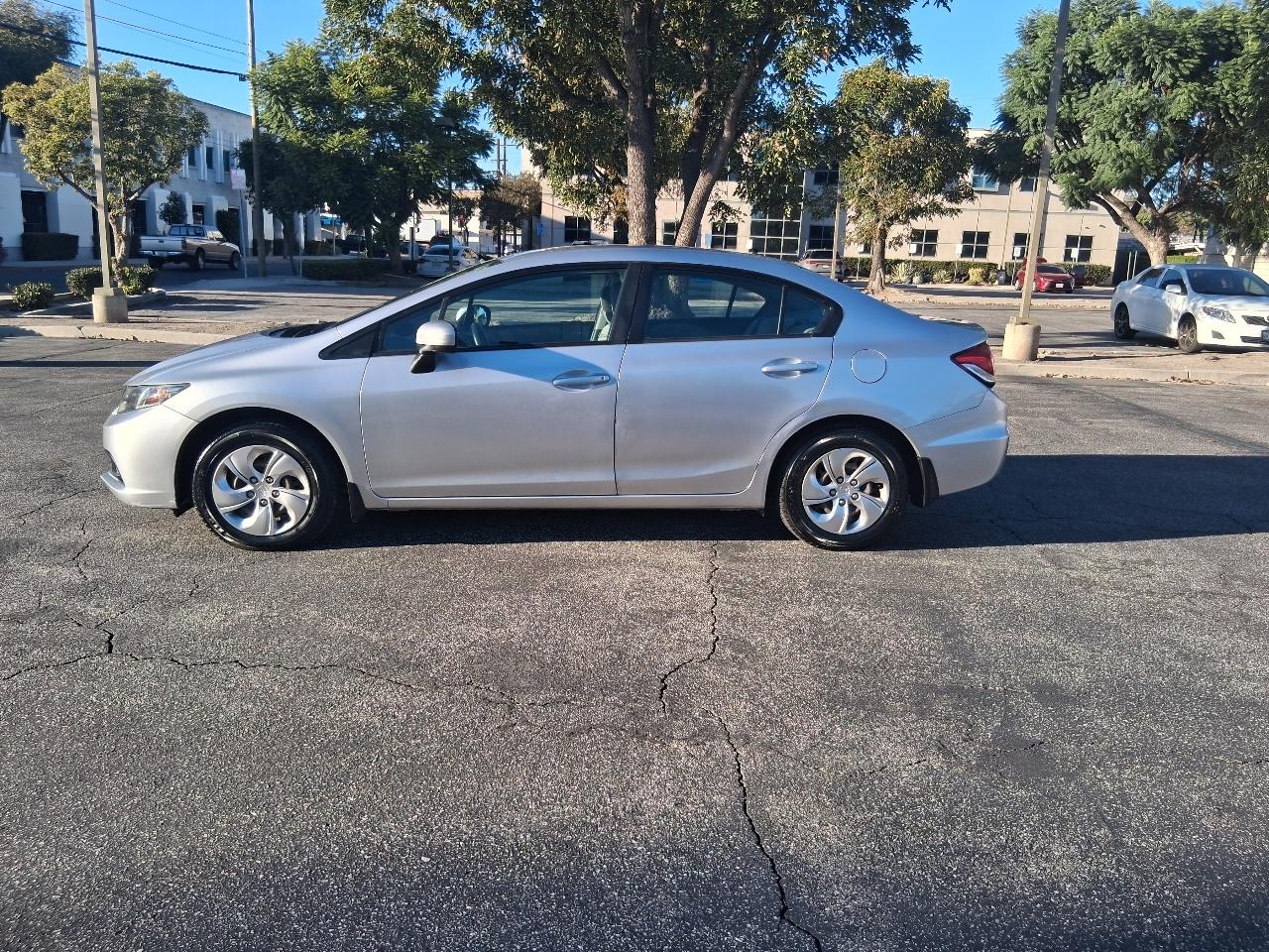 Honda Civic LX sedan 2014