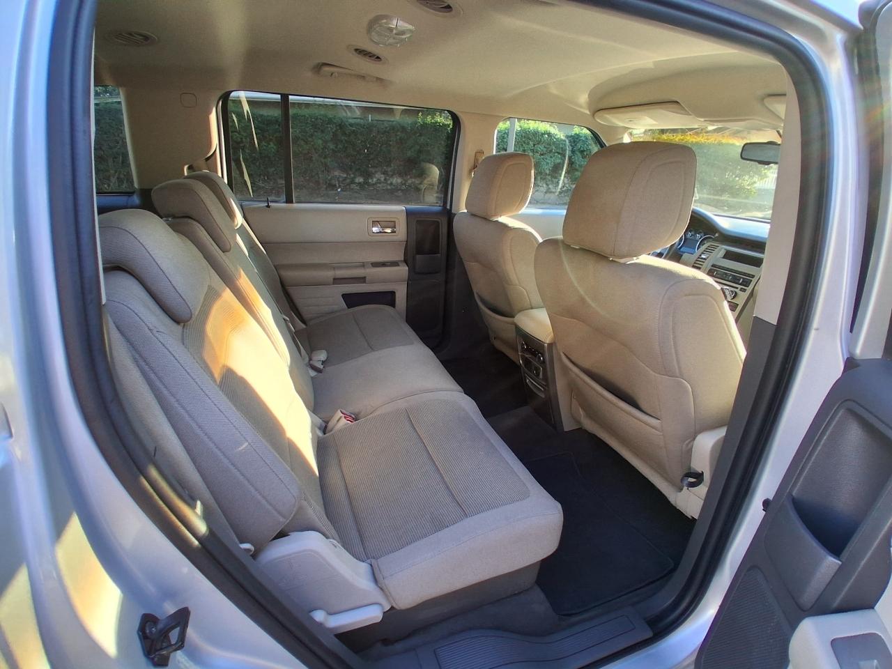 Ford Flex SE FWD 2010