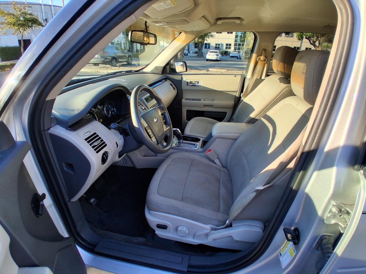 Ford Flex SE FWD 2010