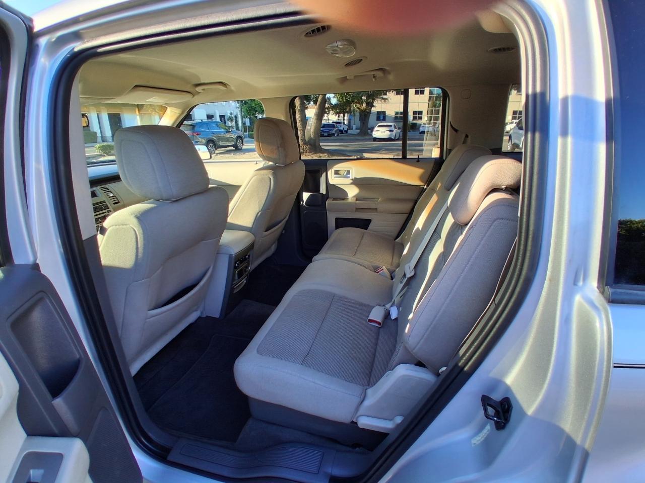 Ford Flex SE FWD 2010