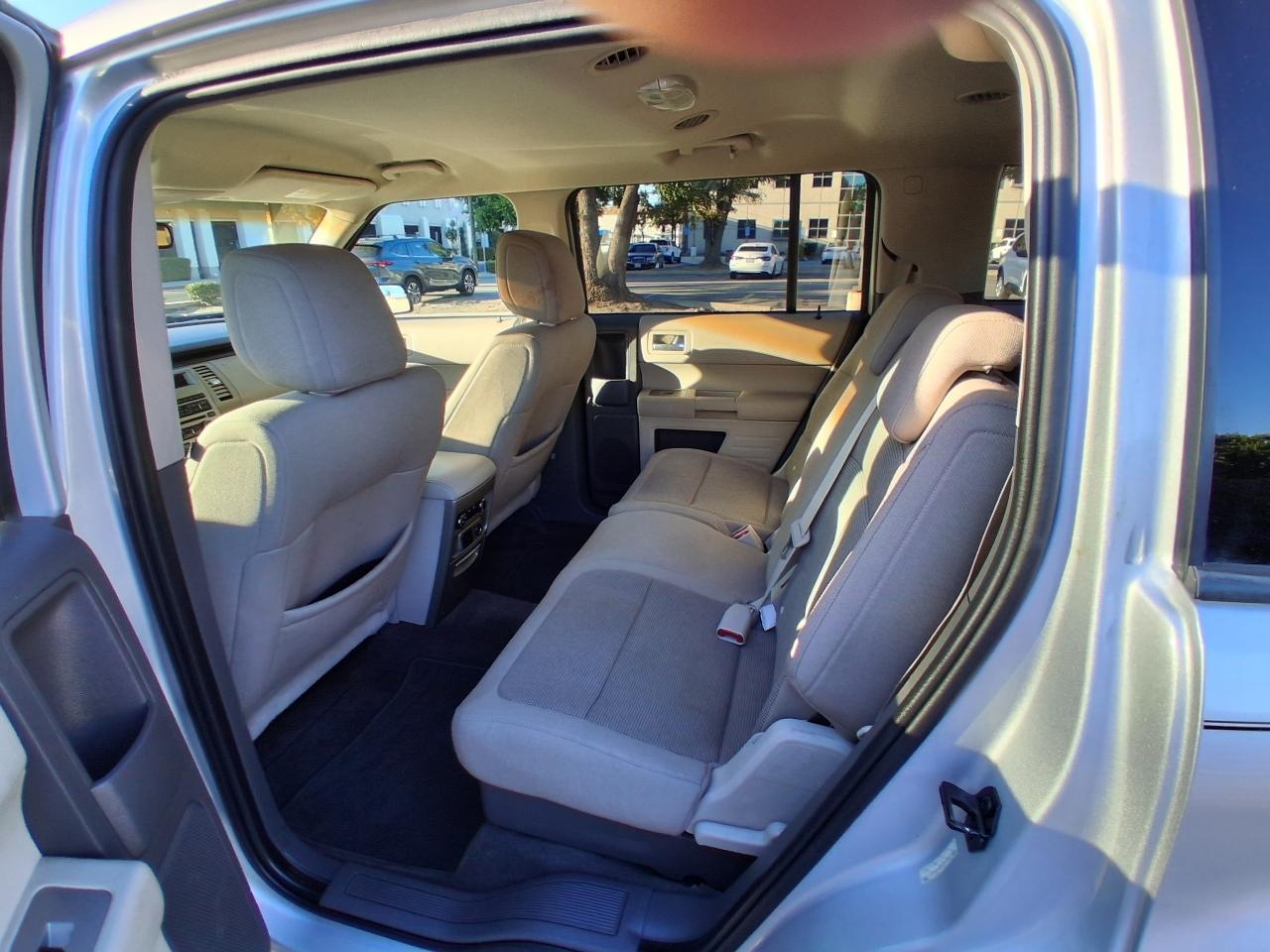 Ford Flex SE FWD 2010