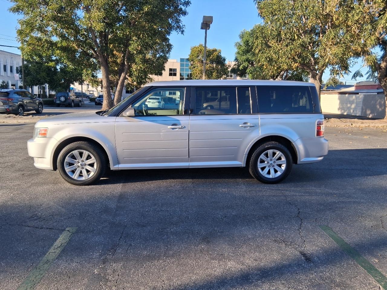 Ford Flex SE FWD 2010