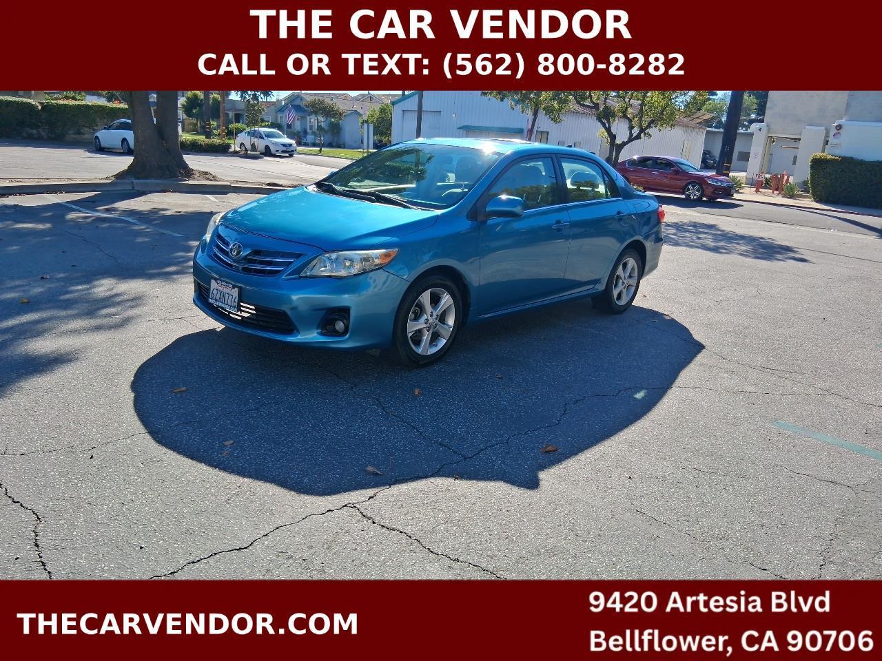 2013 Toyota Corolla LE Premium 4D Sedan