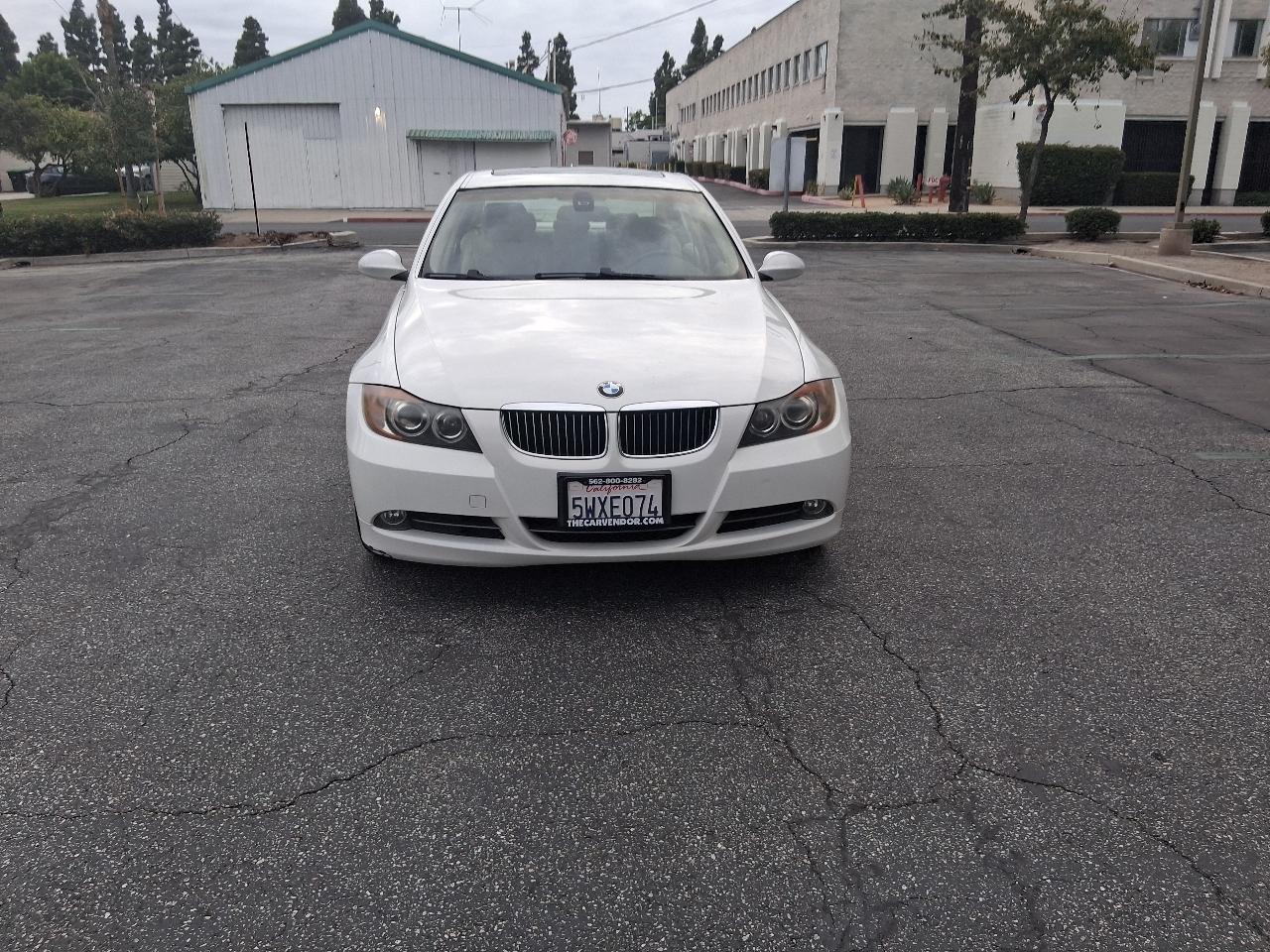 BMW 3-Series 330i Sedan 2006