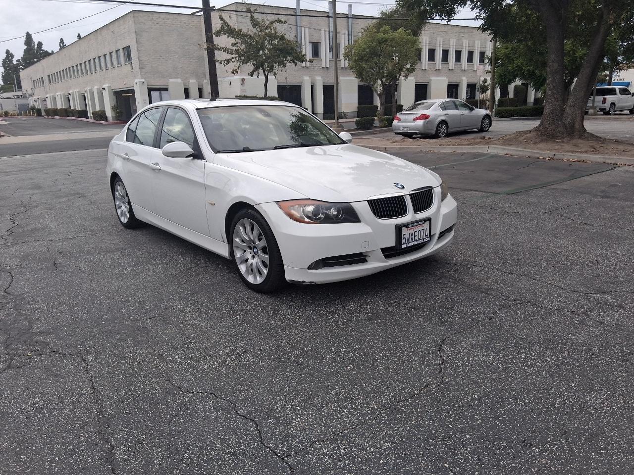 BMW 3-Series 330i Sedan 2006