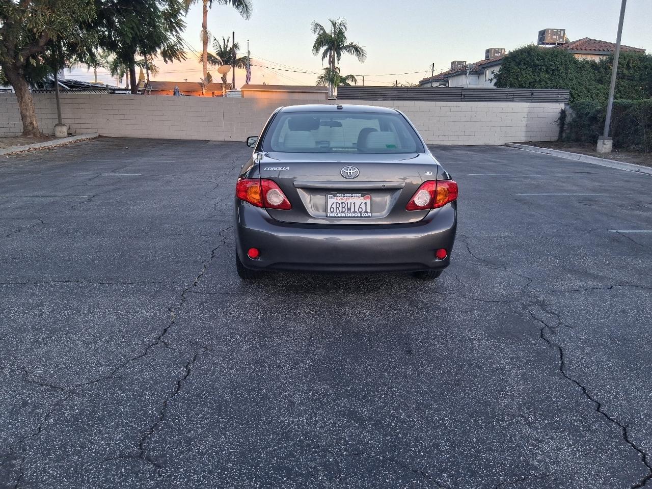 Toyota Corolla LE 2010