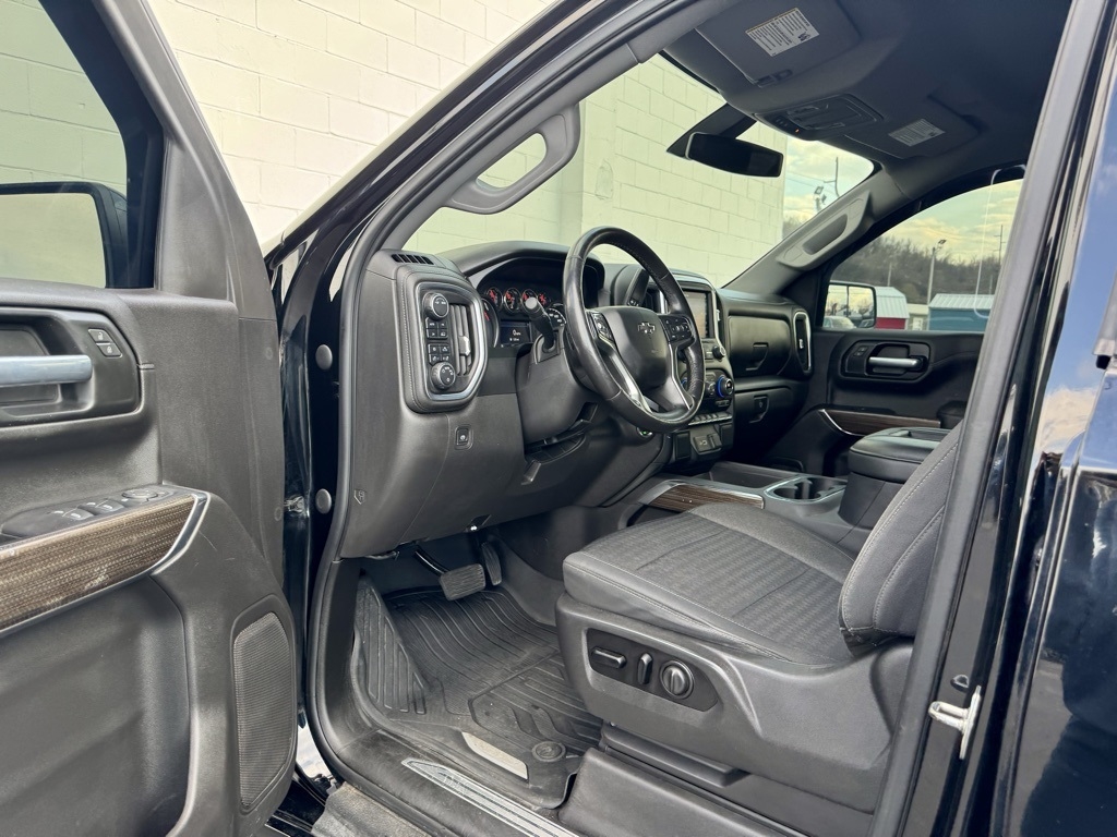 Chevrolet Silverado 1500 4WD Crew Cab 147" RST 2021 Chevrolet Silverado 1500 4WD Crew Cab 147" RST 2021
