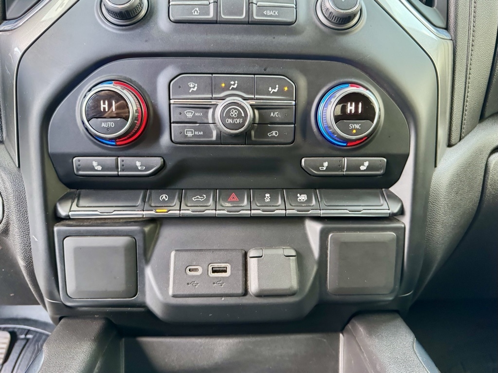 Chevrolet Silverado 1500 4WD Crew Cab 147" RST 2021 Chevrolet Silverado 1500 4WD Crew Cab 147" RST 2021
