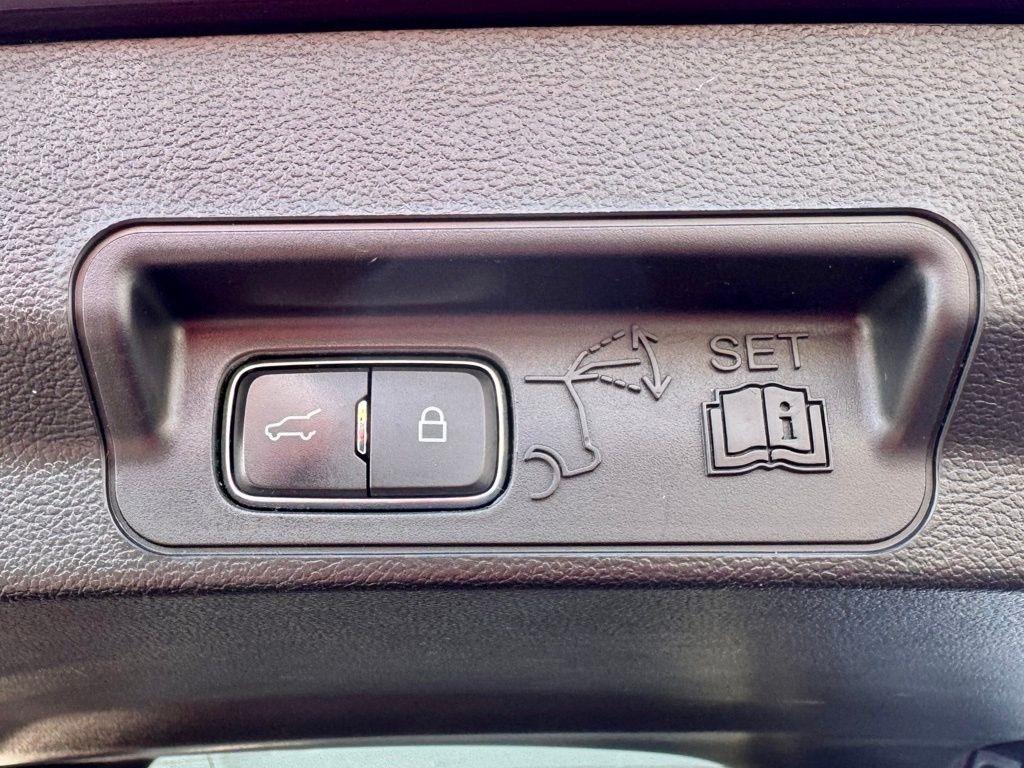 Ford Explorer Platinum 4WD 2022