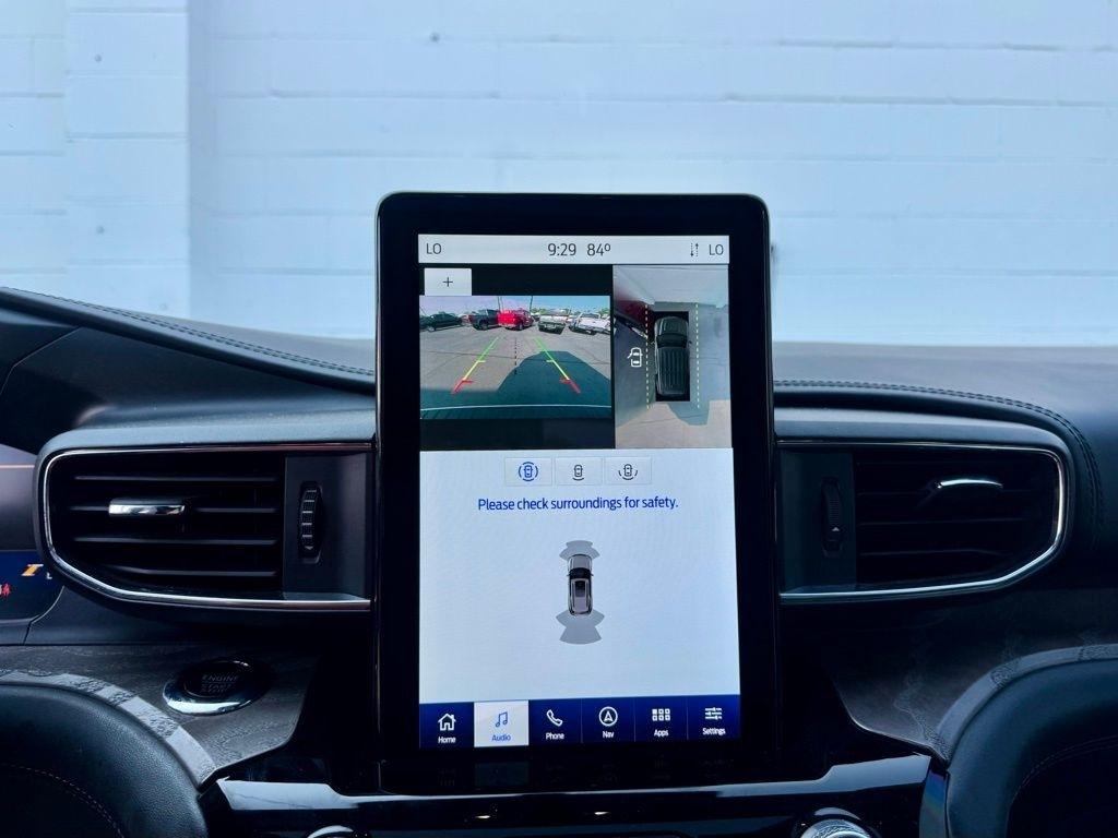 Ford Explorer Platinum 4WD 2022