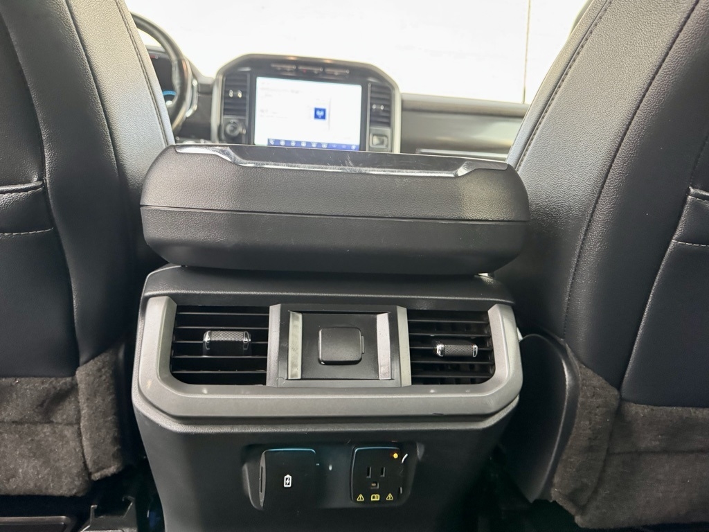 Ford F-150 SuperCrew 139" Lariat 4WD 2022