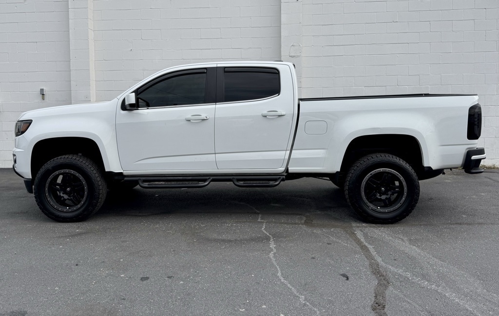 2016 Chevrolet Colorado LT photo 2