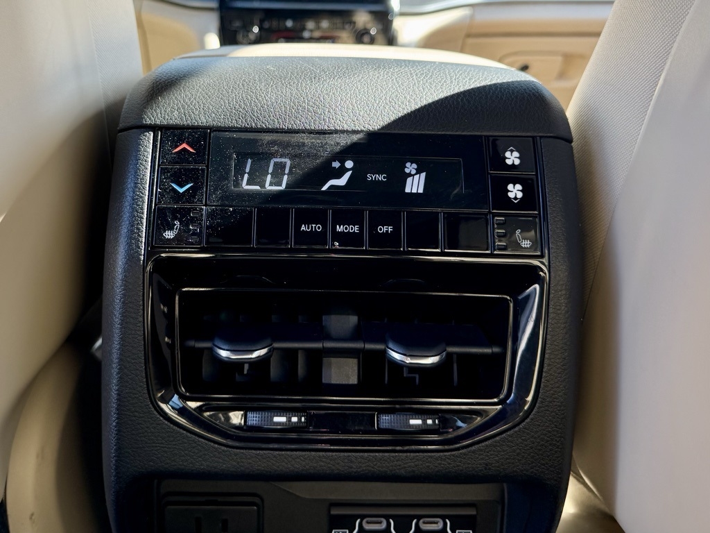 Jeep Grand Cherokee L Limited 4x4 2023