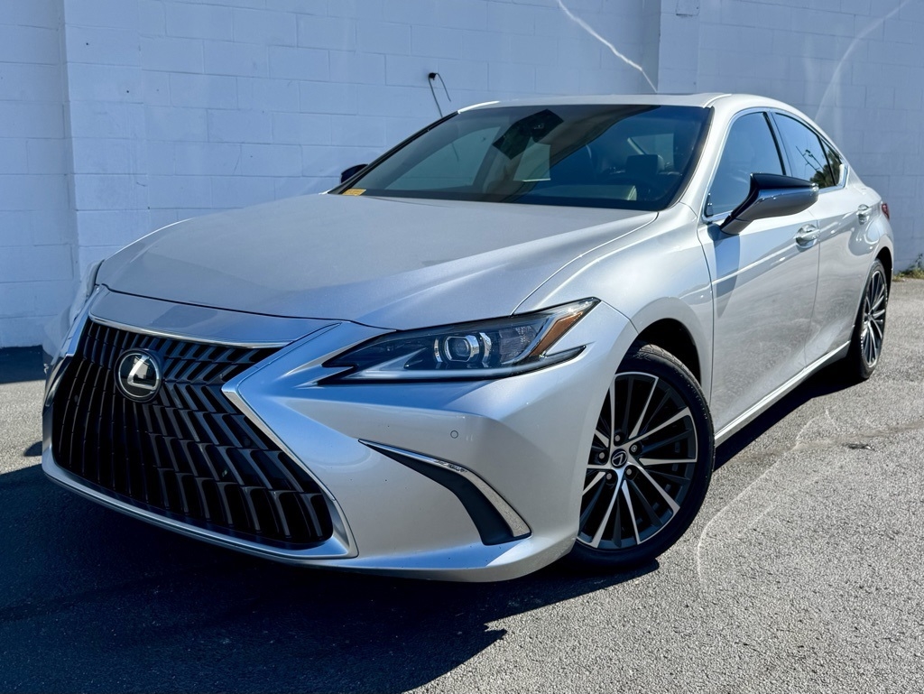 2024 Lexus ES 350 Premium photo 2