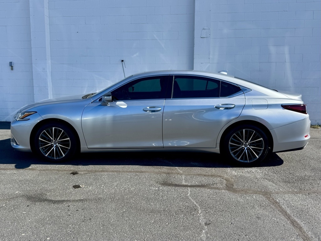 2024 Lexus ES 350 Premium photo 4