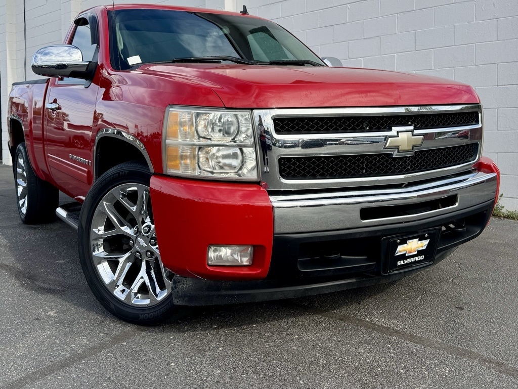 2009 Chevrolet Silverado 1500 2WD Reg Cab 119.0" LT
