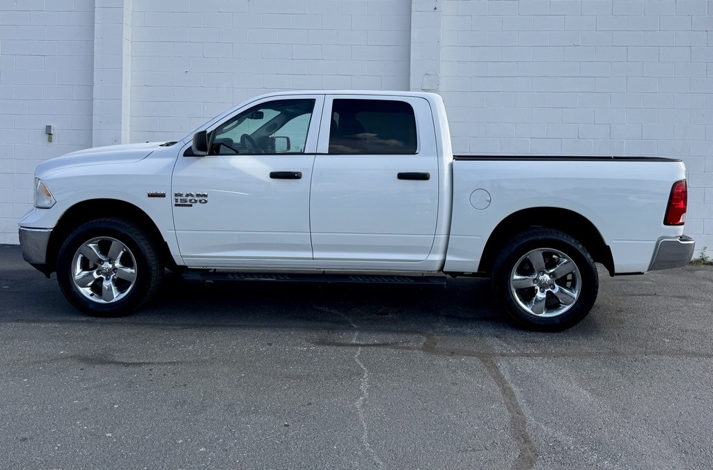 RAM 1500 Classic Tradesman 4x4 Crew Cab 5'7" Box 2020