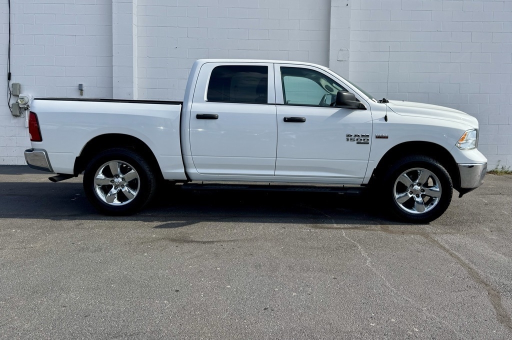 RAM 1500 Classic Tradesman 4x4 Crew Cab 5'7" Box 2020