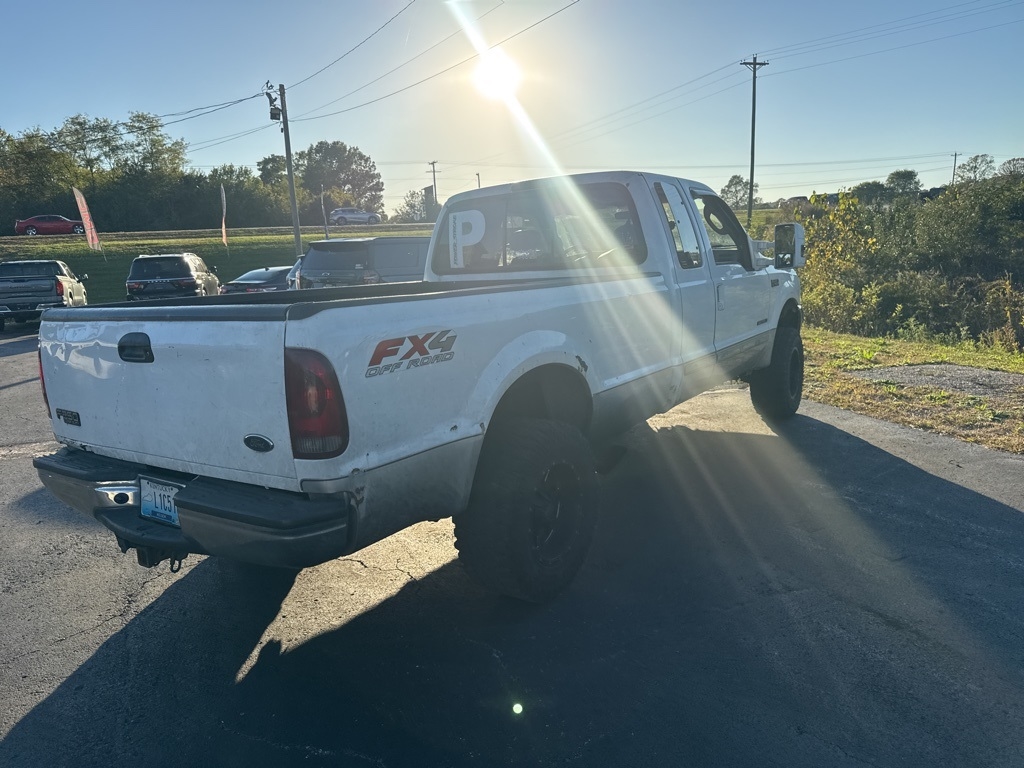 2003 Ford F-250 XL photo 4