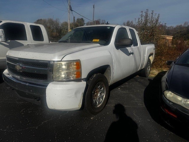 2007 Chevrolet Silverado 1500 4WD Ext Cab 143.5" Work Truck