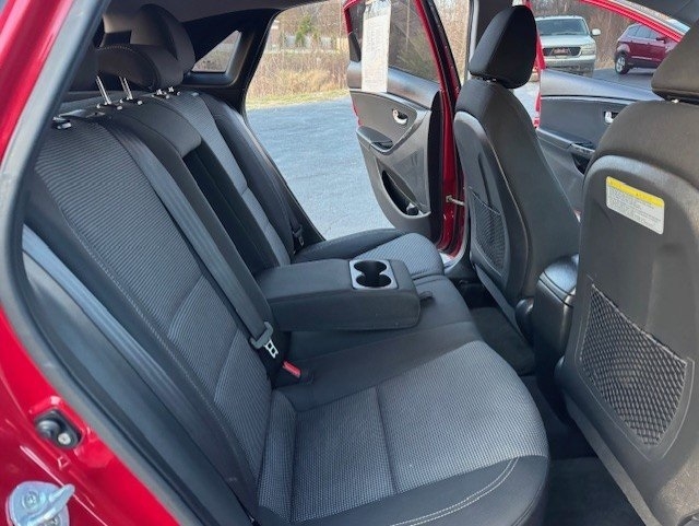 Hyundai Elantra GT Auto 2017