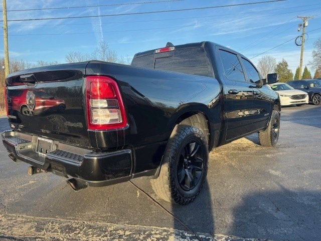 RAM 1500 Big Horn 4x4 Crew Cab 5'7" Box 2021