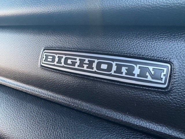 RAM 1500 Big Horn 4x4 Crew Cab 5'7" Box 2021