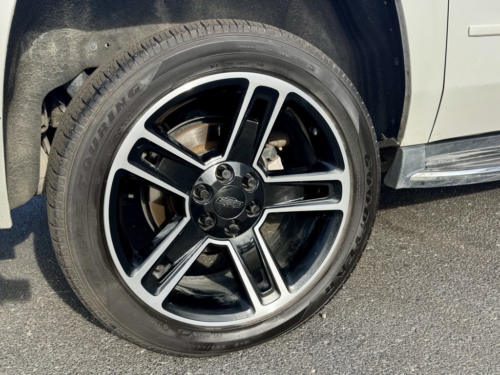 Chevrolet Suburban 4WD 4dr 1500 Premier 2019