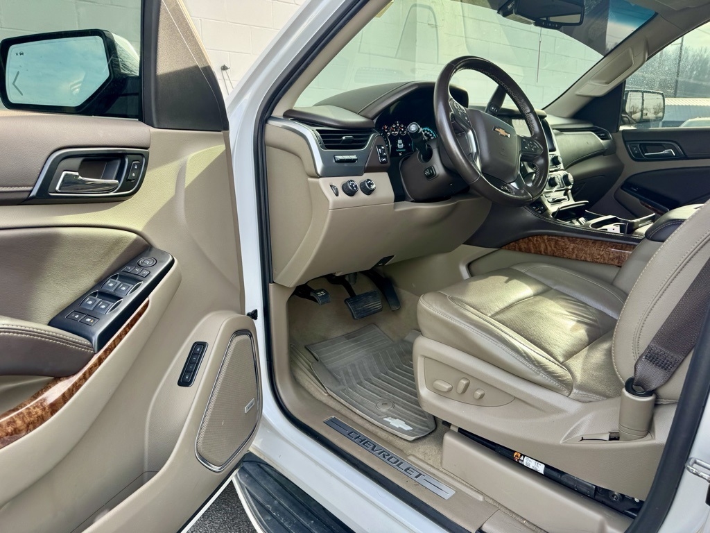 Chevrolet Suburban 4WD 4dr 1500 Premier 2019