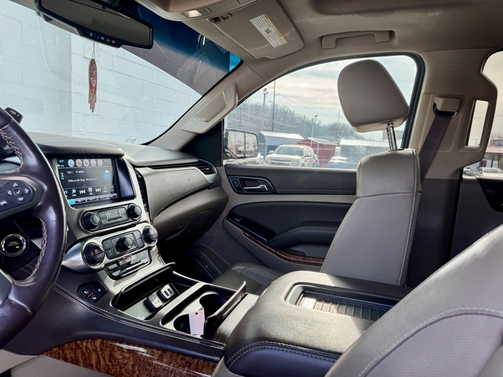 Chevrolet Suburban 4WD 4dr 1500 Premier 2019
