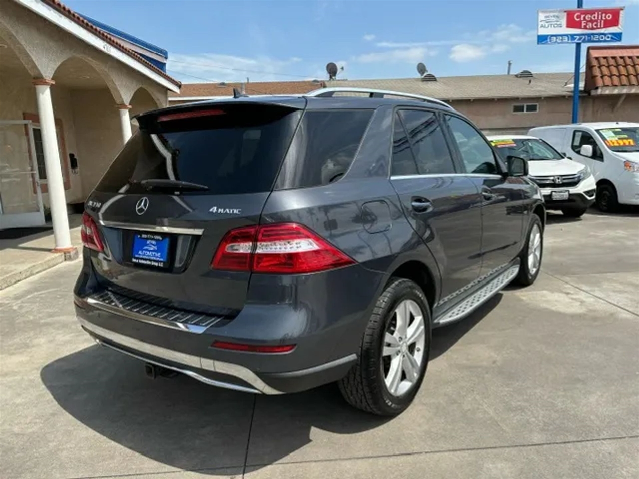 Mercedes-Benz M-Class  2012 Mercedes-Benz M-Class  2012