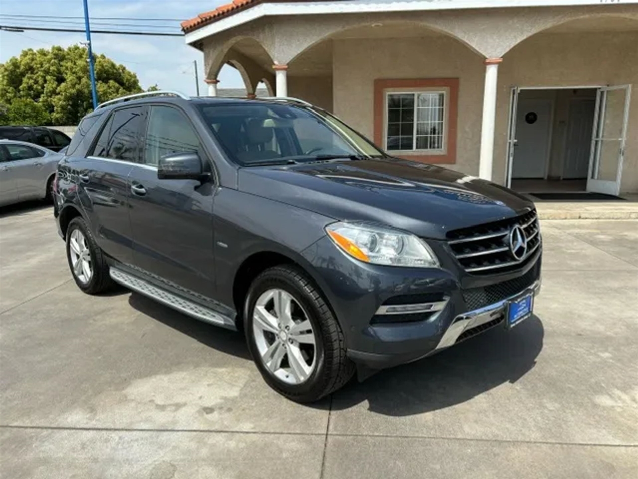 Mercedes-Benz M-Class  2012 Mercedes-Benz M-Class  2012