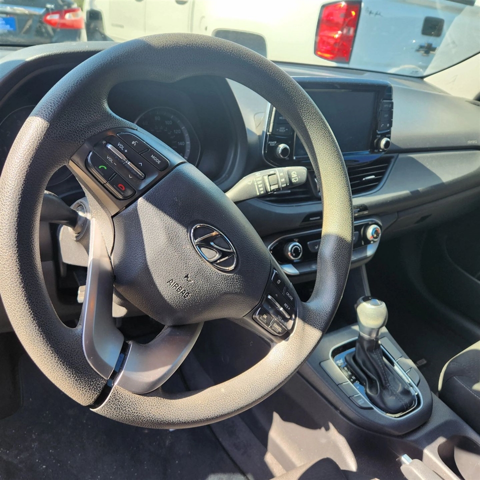 Hyundai Elantra GT  2019 Hyundai Elantra GT  2019