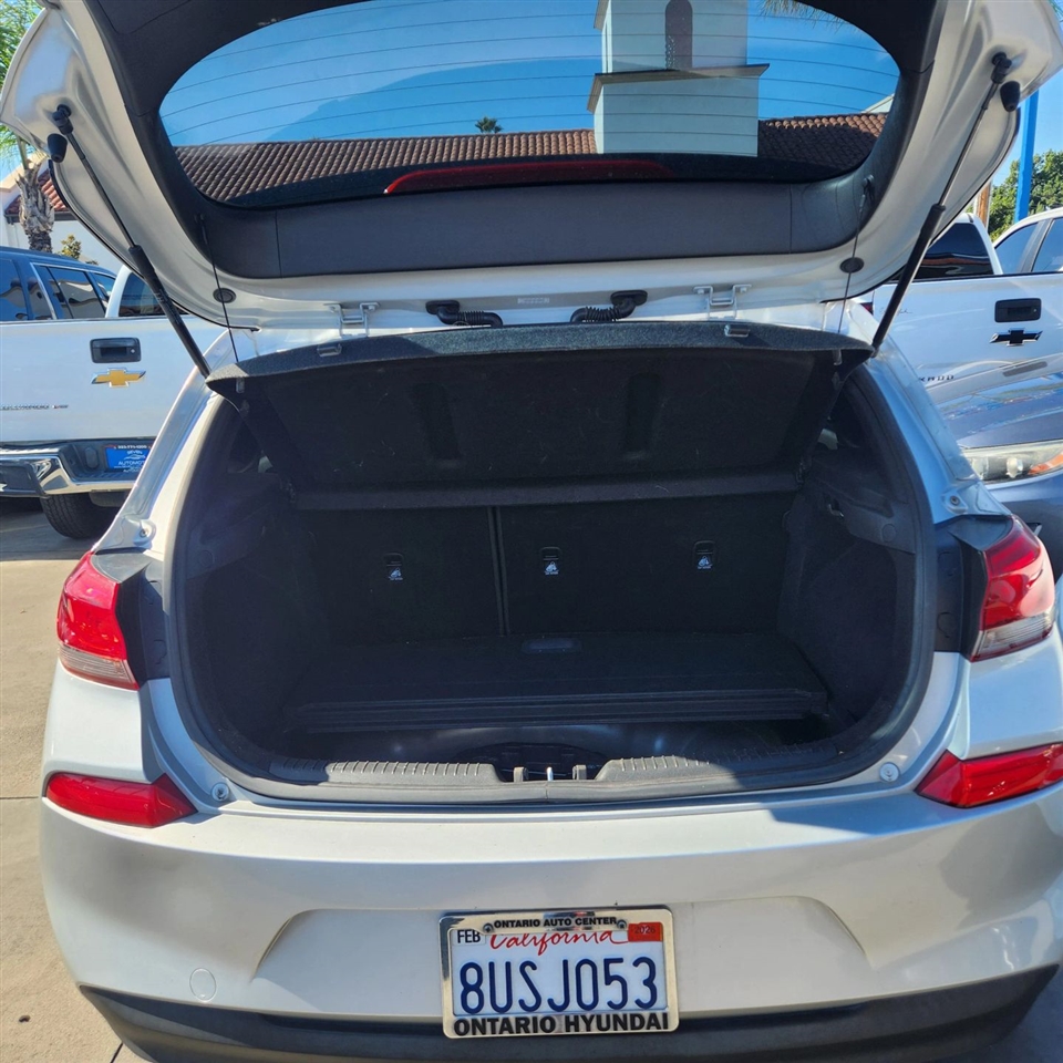 Hyundai Elantra GT  2019 Hyundai Elantra GT  2019