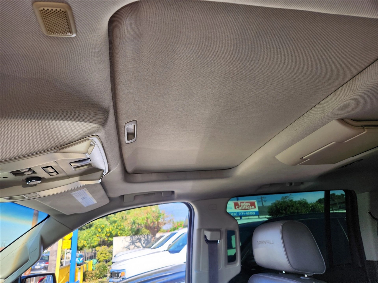 GMC Yukon Denali  2015