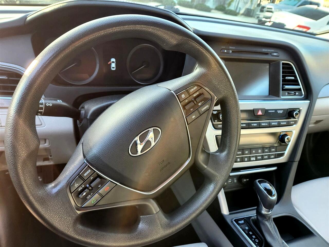 Hyundai Sonata Hybrid  2017