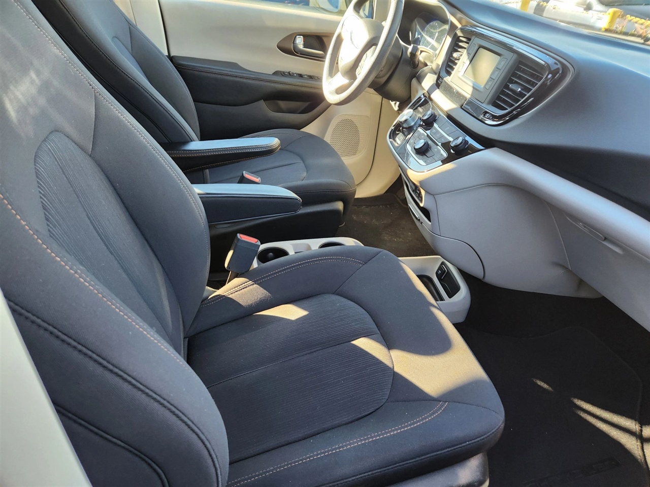 Chrysler Pacifica  2017