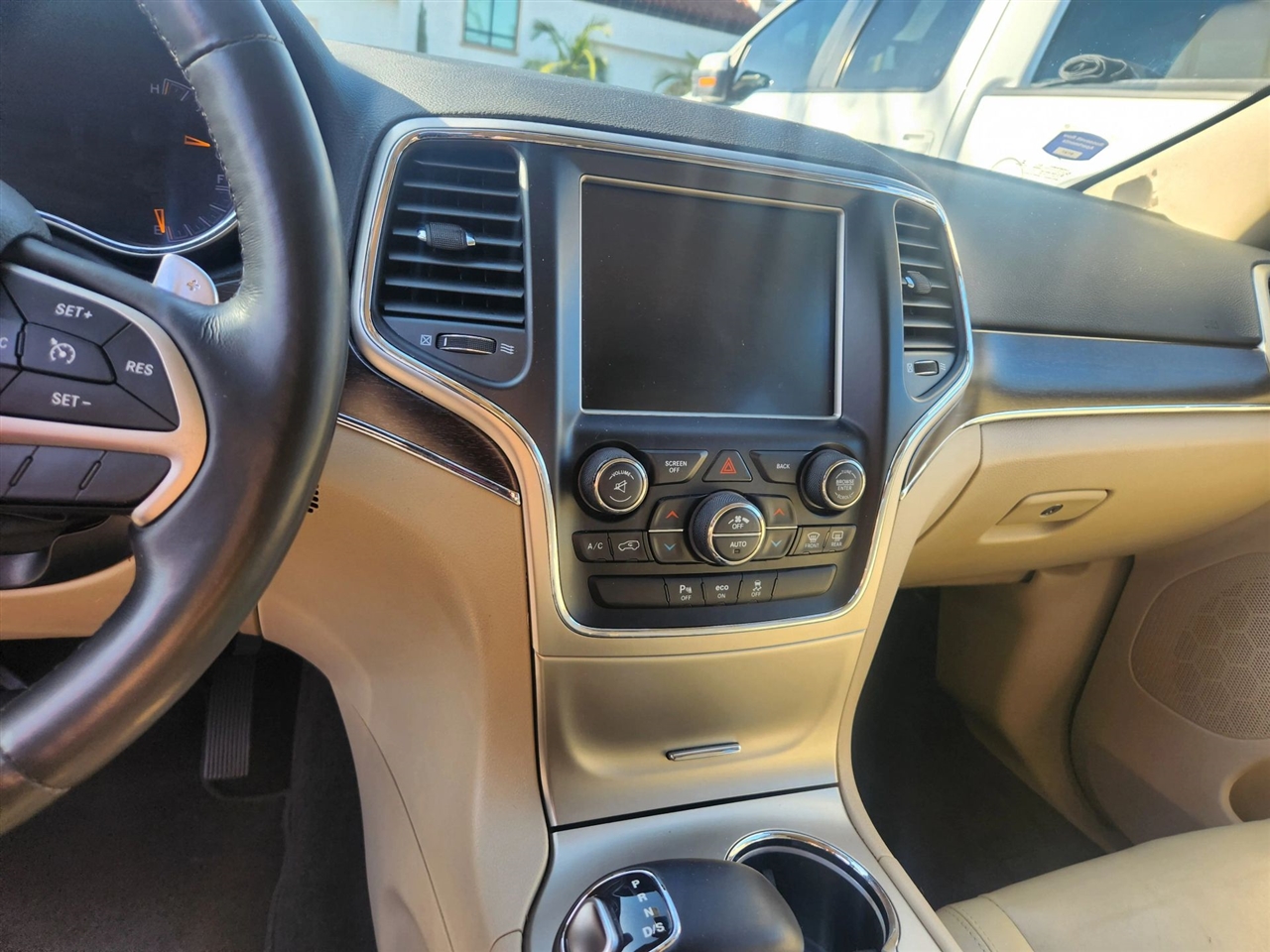 Jeep Grand Cherokee  2015