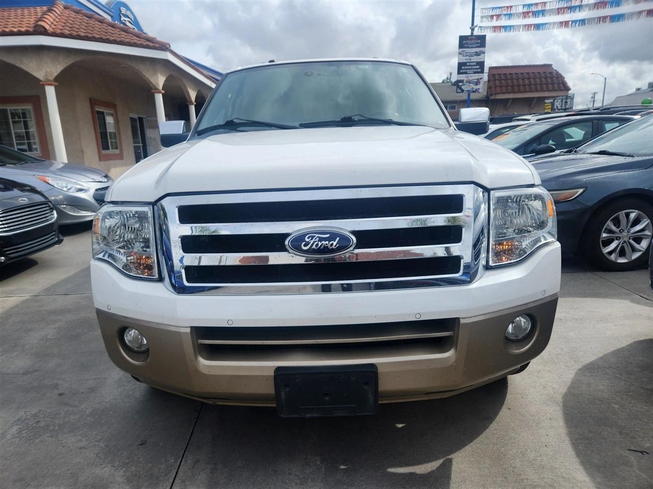 Ford Expedition  2014