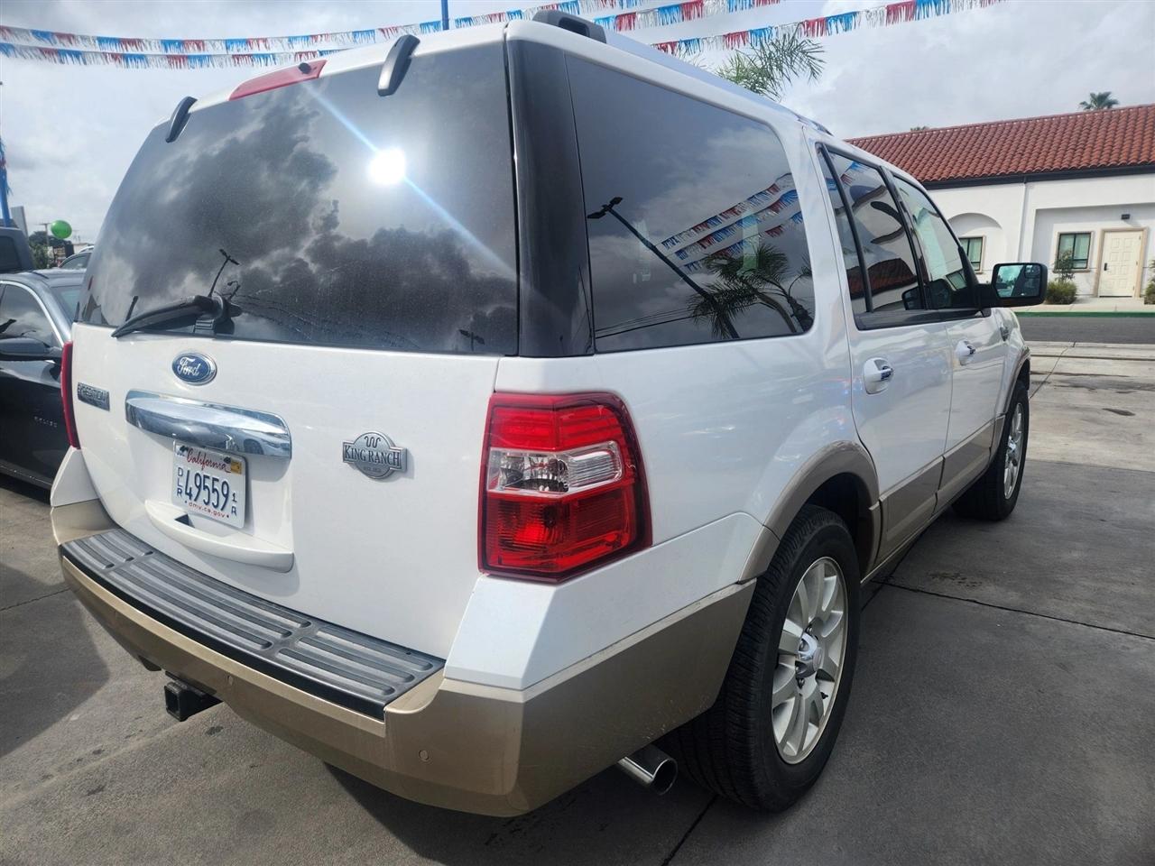 Ford Expedition  2014